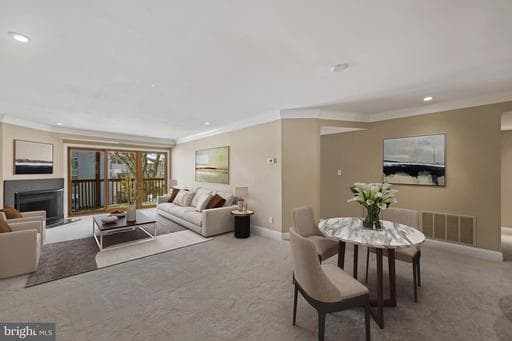 7022 CHANNEL VILLAGE COURT 101 - Photo 1