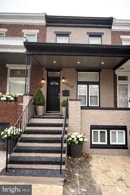 1510 N COLLINGTON AVENUE - Photo 1
