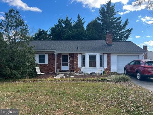 3923 ROSEWOOD ROAD - Photo 1