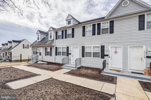 2512 KENT VILLAGE DRIVE - Photo 1