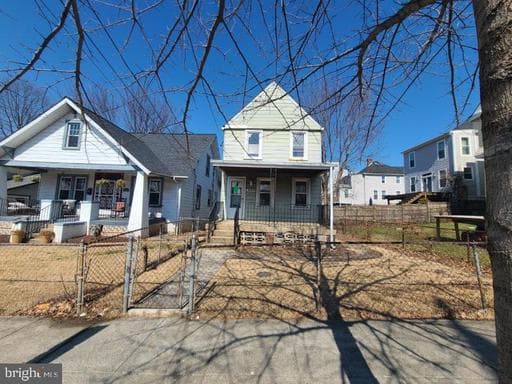 1040 EVARTS STREET - Photo 1