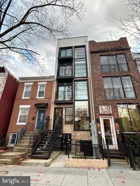 1313 PENNSYLVANIA AVENUE 102 - Photo 1