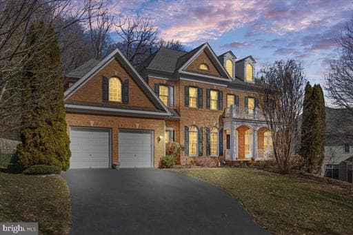 6424 RECREATION LANE - Photo 1