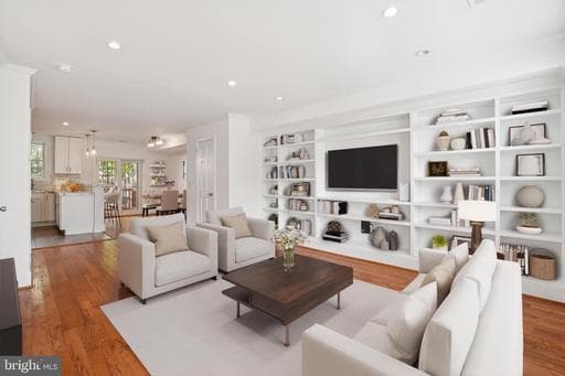 624 19TH STREET