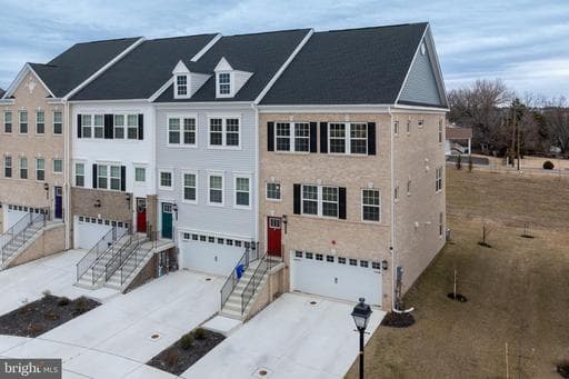 207 BIRDIE COURT - Photo 1