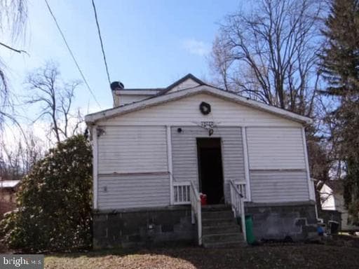 19022 SLOAN AVENUE - Photo 1