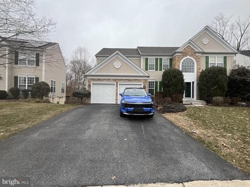 7 DONOVAN COURT - Photo 1