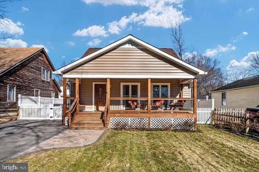 1176 SPRUCE AVENUE - Photo 1