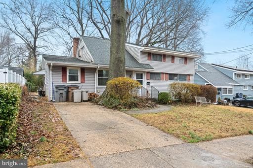 1612 MARSHALL AVENUE - Photo 1