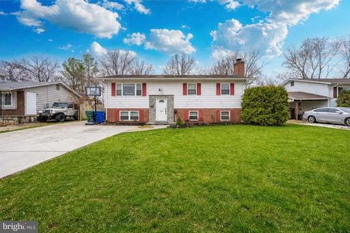 5005 STEWART COURT - Photo 1