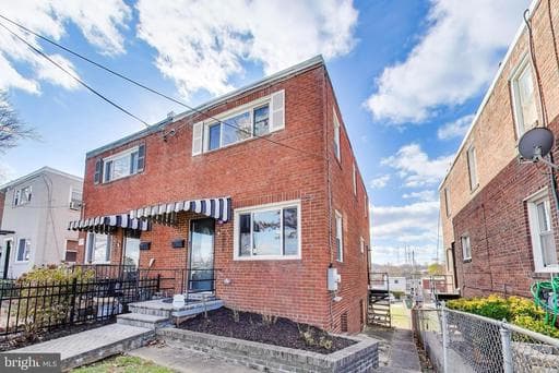 5864 Eastern Ave NE, Washington, DC 20011-2721, United States - Photo 1