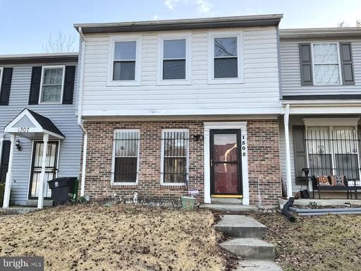 1305 NALLEY TERRACE - Photo 1
