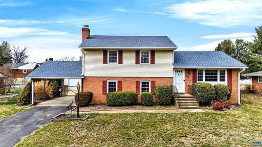 205 STONEWALL DR,WAYNESBORO,VA,22980,WAYNESBORO CITY - Photo 1