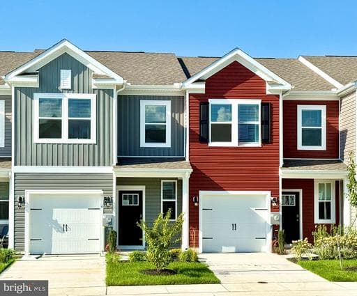 1317 SUGARPLUM LANE - Photo 1
