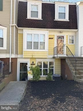 1542 LOWELL COURT - Photo 1