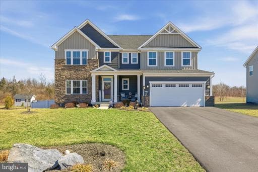 111 DECATUR CIRCLE - Photo 1