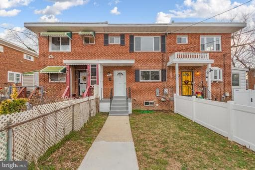 5005 Roseld Ct, Oxon Hill, MD 20745-2665, United States - Photo 1