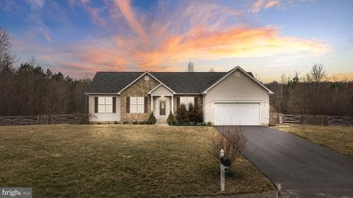 6917 CLOUDY WAY - Photo 1