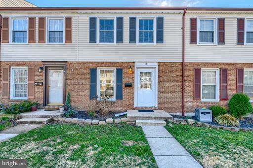 3 SLAVIN COURT 2K - Photo 1