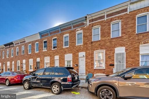 818 N CURLEY STREET - Photo 1