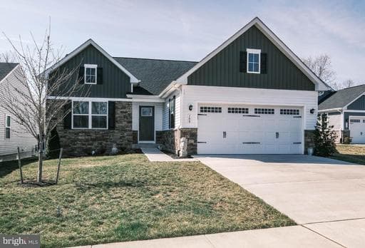 108 Buena Vista Dr, Stephens City, VA 22655-3917, United States - Photo 1