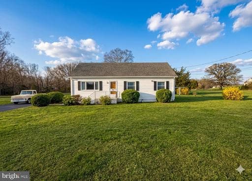 26949 Laurel Grove Rd, Mechanicsville, MD 20659-5433, United States - Photo 1
