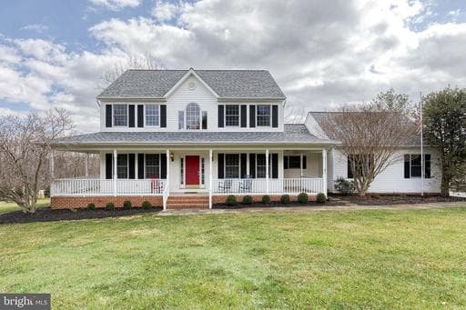 10925 FALLS ROAD - Photo 1
