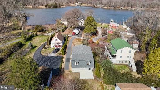 2507 ISLAND VIEW ROAD - Photo 1