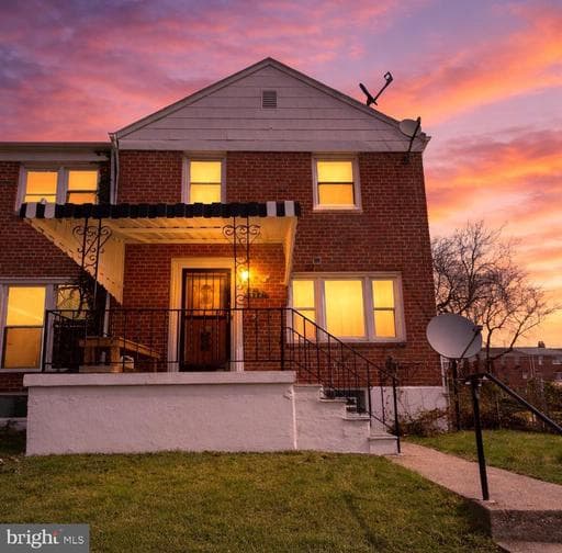 846 REVERDY ROAD - Photo 1