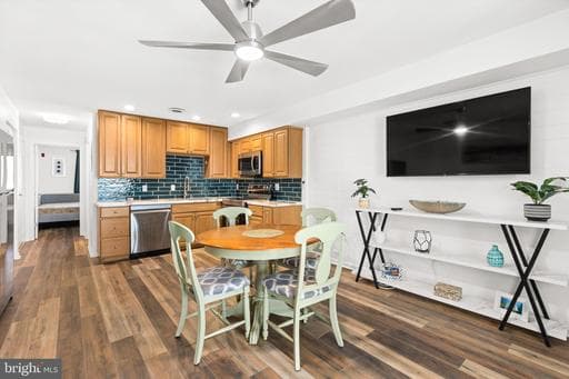 101 123RD STREET 224C3 - Photo 1