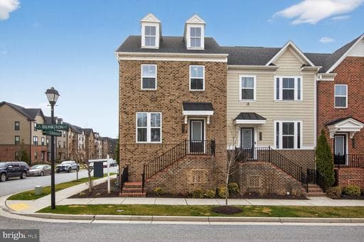 6211 ISLINGTON STREET - Photo 1