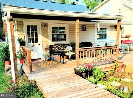 104 MEADOW ROAD - Photo 1