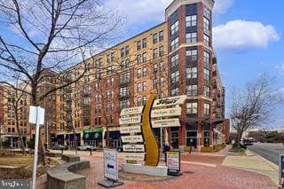 444 W Broad St, Falls Church, VA 22046-3344, United States