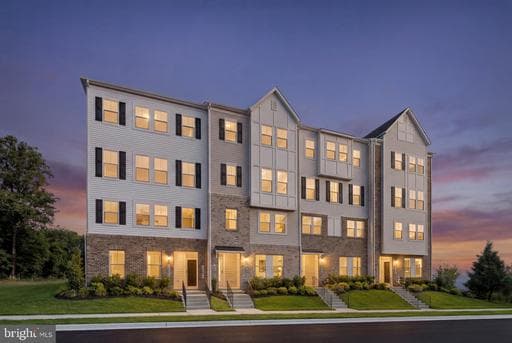 19566 VILLAGE WALK DRIVE - Photo 1