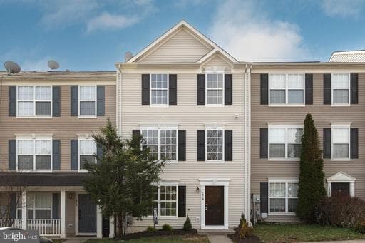 1010 PENDLETON LANE - Photo 1