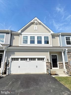 #142-3636 DEXTER COURT