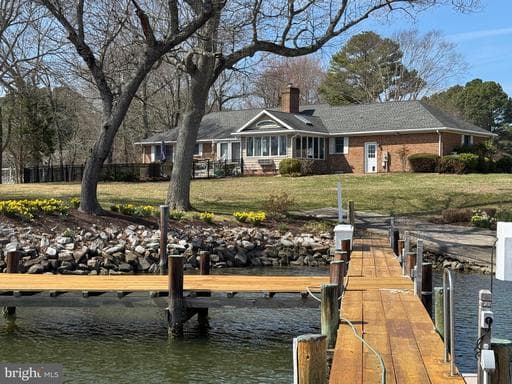 4752 SAILORS RETREAT ROAD - Photo 1