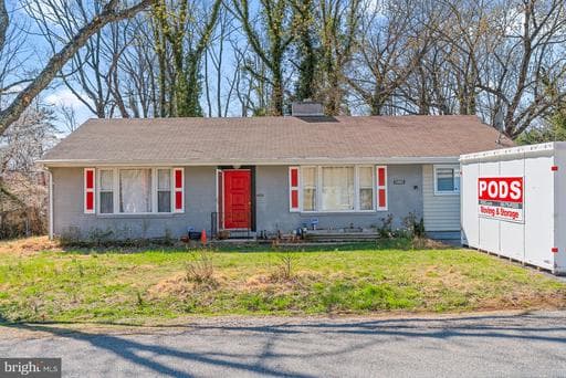 13403 HARRISON AVENUE - Photo 1