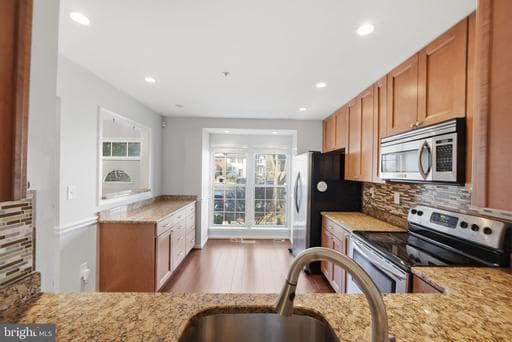 10442 SPENCER COURT - Photo 1
