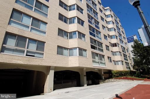 922 24TH STREET 718 - Photo 1