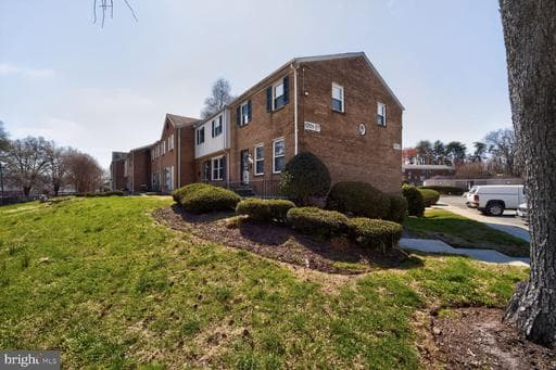 1701 ADDISON ROAD - Photo 1