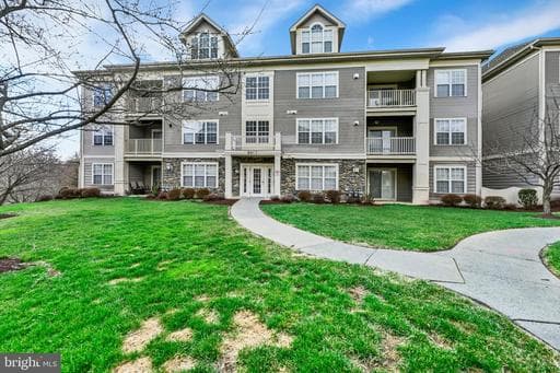 8813 STONE RIDGE CIRCLE T-3 - Photo 1