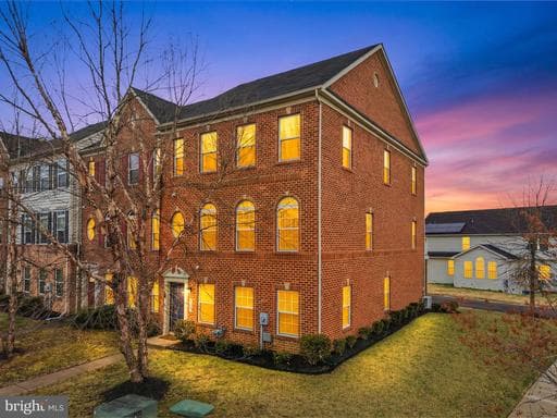 3301 TIANNA WAY - Photo 1