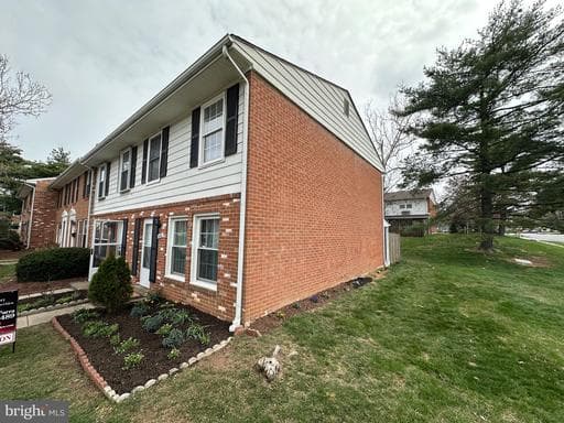 100 N DUKE DRIVE - Photo 1