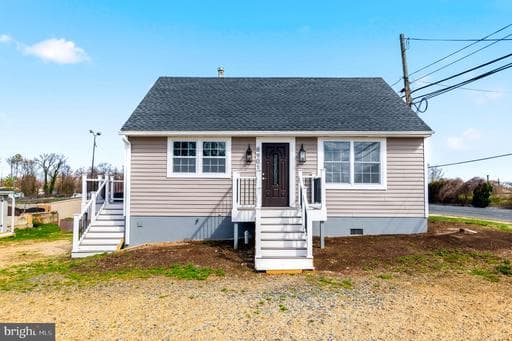8901 OXON HILL ROAD - Photo 1