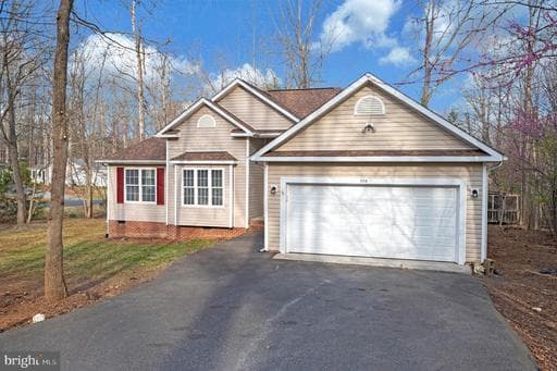 550 HARRISON CIRCLE - Photo 1