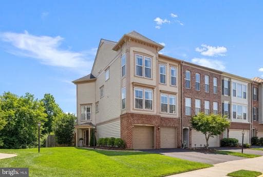 23427 SPICE BUSH TERRACE - Photo 1