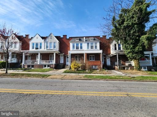 1115 BONAPARTE AVENUE - Photo 1