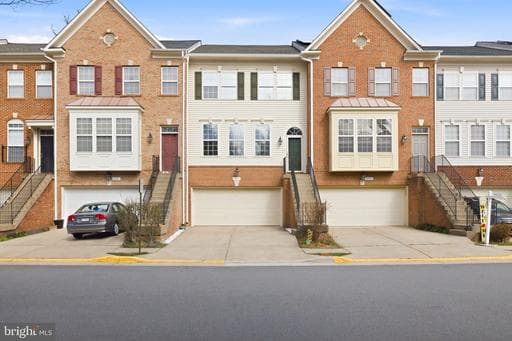 8553 WYNGATE MANOR COURT - Photo 1