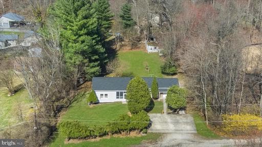 108 FRANKLIN AVENUE - Photo 1